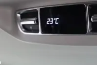 Mercedes-Benz V din 2025 cu 11.422 km - oferta MER155988 - foto 14