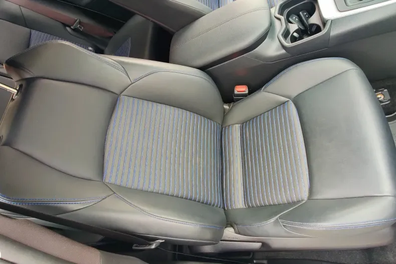 Toyota RAV4 din 2021 cu 8.200 km - oferta TOY155989 - foto 11