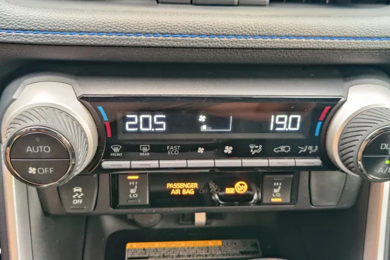 Toyota RAV4 din 2021 cu 8.200 km - oferta TOY155989 - foto 24