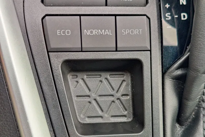 Toyota RAV4 din 2021 cu 8.200 km - oferta TOY155989 - foto 26