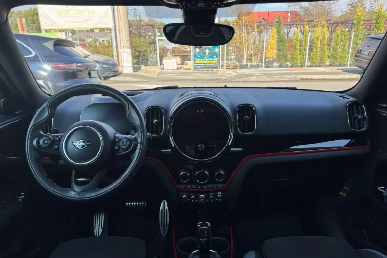 MINI Countryman din 2020 cu 29.900 km - oferta MIN155991 - foto 16