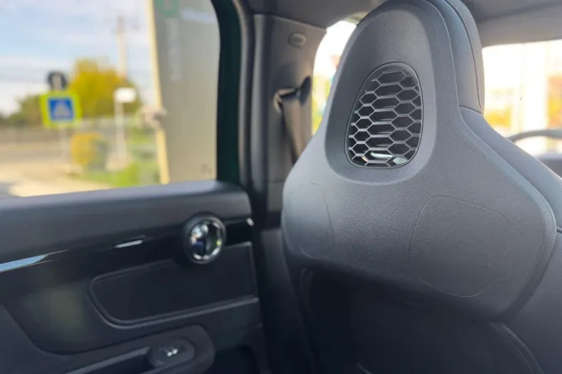 MINI Countryman din 2020 cu 29.900 km - oferta MIN155991 - foto 26