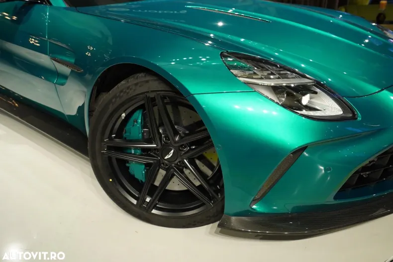 Aston Martin V8 Vantage din 2024 cu 10.100 km - oferta AST155992 - foto 2