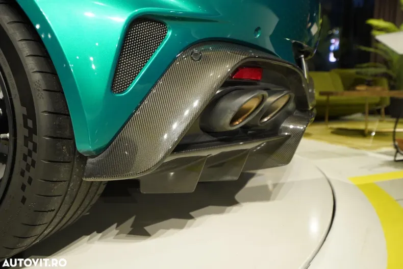 Aston Martin V8 Vantage din 2024 cu 10.100 km - oferta AST155992 - foto 9