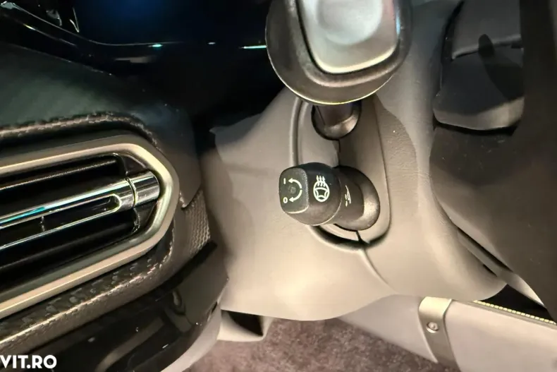 Aston Martin V8 Vantage din 2024 cu 10.100 km - oferta AST155992 - foto 25
