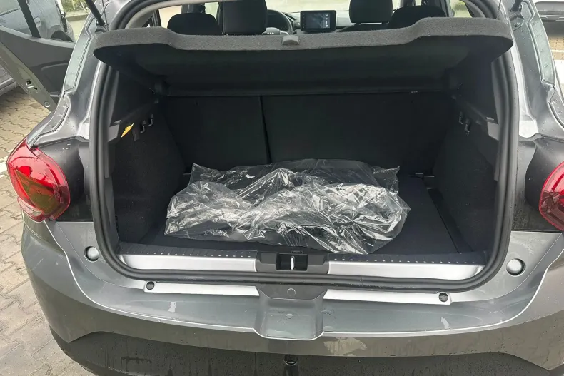 Dacia Sandero Stepway din 2025 cu 10 km - oferta DAC155994 - foto 6