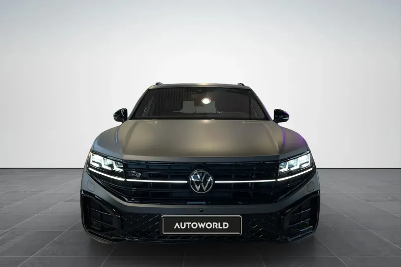 Volkswagen Touareg din 2025 cu 5 km - oferta VOL155997 - foto 2