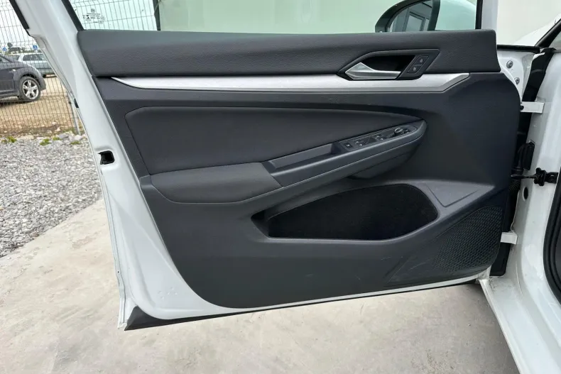 Volkswagen Golf din 2020 cu 146.950 km - oferta VOL155999 - foto 20