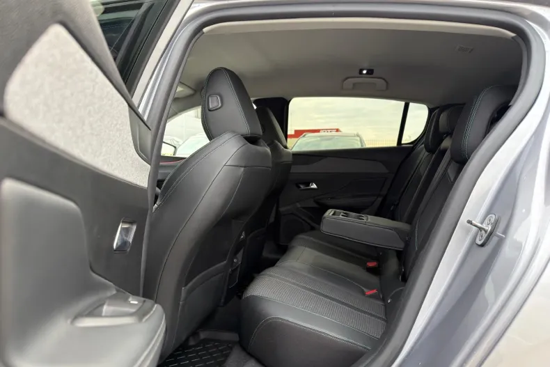 Peugeot 308 din 2022 cu 73.600 km - oferta PEU156011 - foto 14