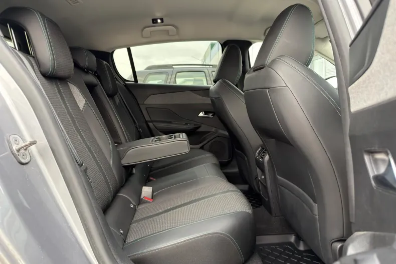 Peugeot 308 din 2022 cu 73.600 km - oferta PEU156011 - foto 15