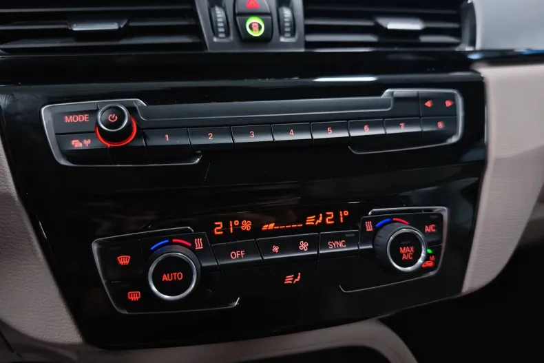 BMW X1 din 2021 cu 111.364 km - oferta BMW156015 - foto 21