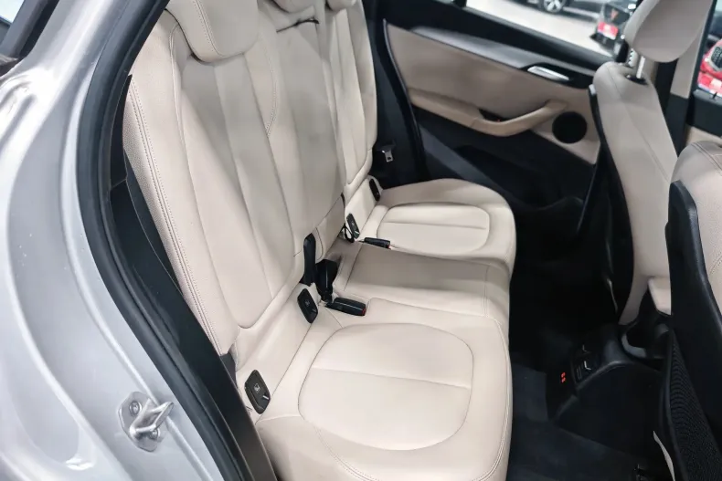 BMW X1 din 2021 cu 111.364 km - oferta BMW156015 - foto 22