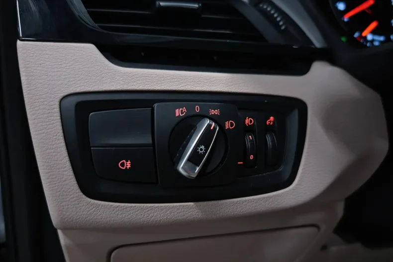 BMW X1 din 2021 cu 111.364 km - oferta BMW156015 - foto 25