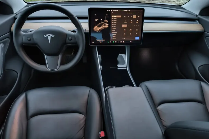 Tesla Model 3 din 2020 cu 104.000 km - oferta TES156016 - foto 16