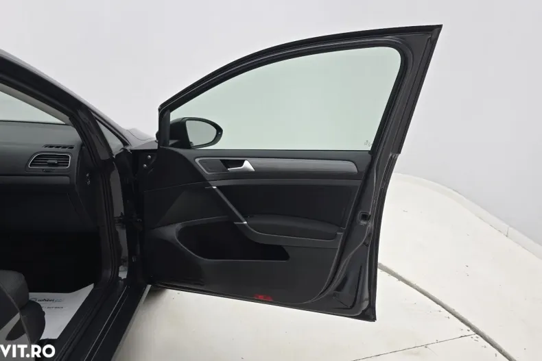 Volkswagen Golf din 2019 cu 141.950 km - oferta VOL156021 - foto 18