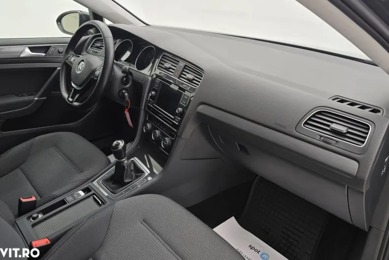 Volkswagen Golf din 2019 cu 141.950 km - oferta VOL156021 - foto 20