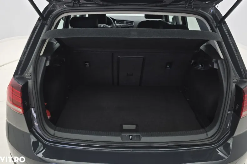 Volkswagen Golf din 2019 cu 141.950 km - oferta VOL156021 - foto 25