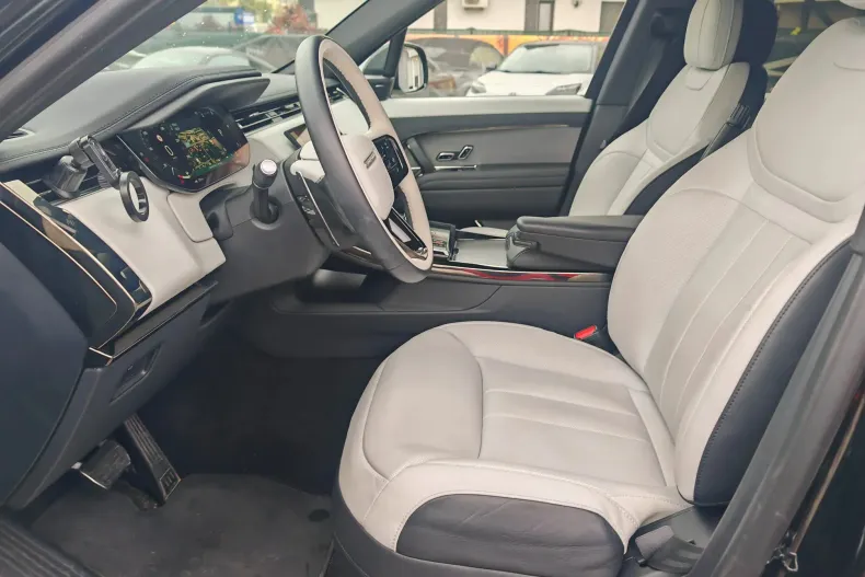 Land Rover Range Rover Sport din 2024 cu 20.609 km - oferta LAN156029 - foto 14