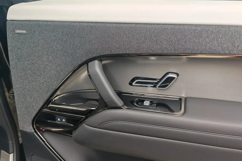 Land Rover Range Rover Sport din 2024 cu 20.609 km - oferta LAN156029 - foto 21