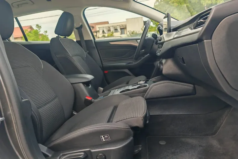 Ford Focus din 2020 cu 128.765 km - oferta FOR156030 - foto 14
