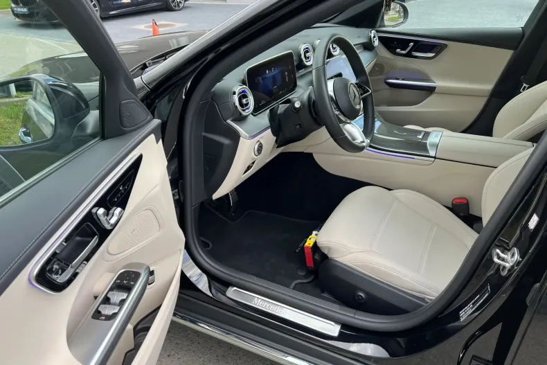 Mercedes-Benz C din 2023 cu 56.000 km - oferta MER156032 - foto 5