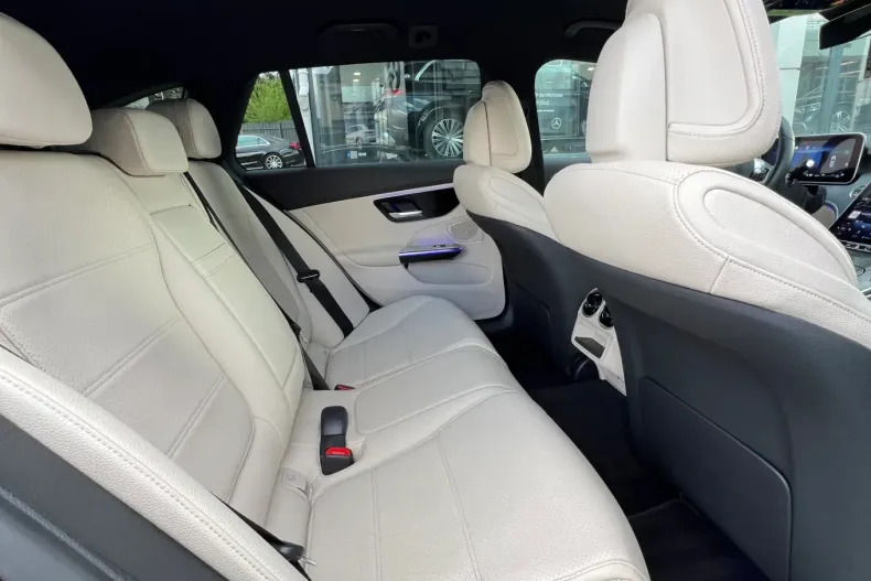 Mercedes-Benz C din 2023 cu 56.000 km - oferta MER156032 - foto 8