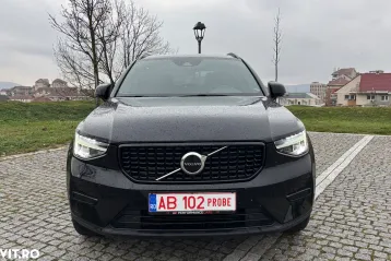 Volvo XC40 din 2022 - oferta VOL156042