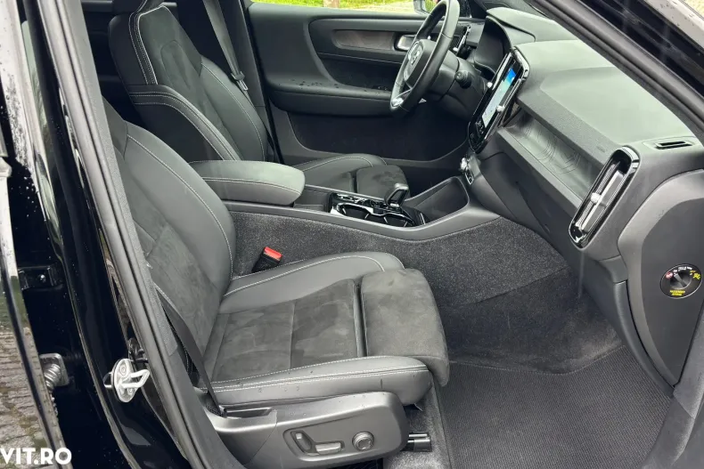 Volvo XC40 din 2022 cu 109.600 km - oferta VOL156042 - foto 13