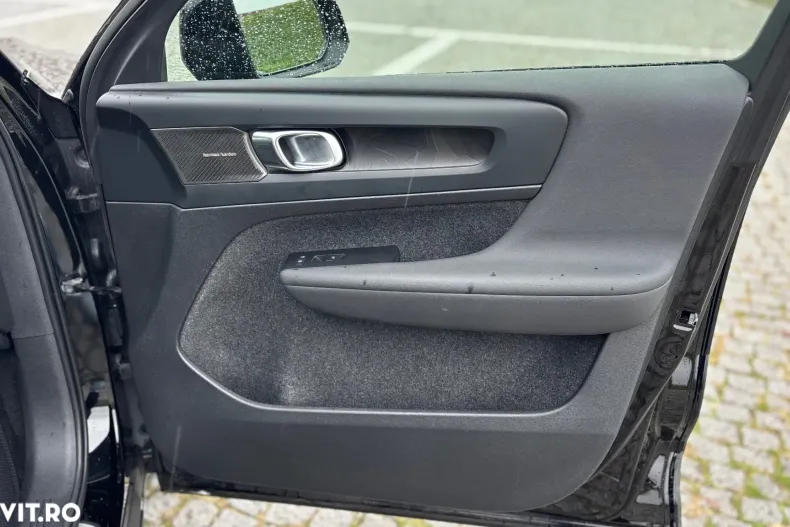 Volvo XC40 din 2022 cu 109.600 km - oferta VOL156042 - foto 18