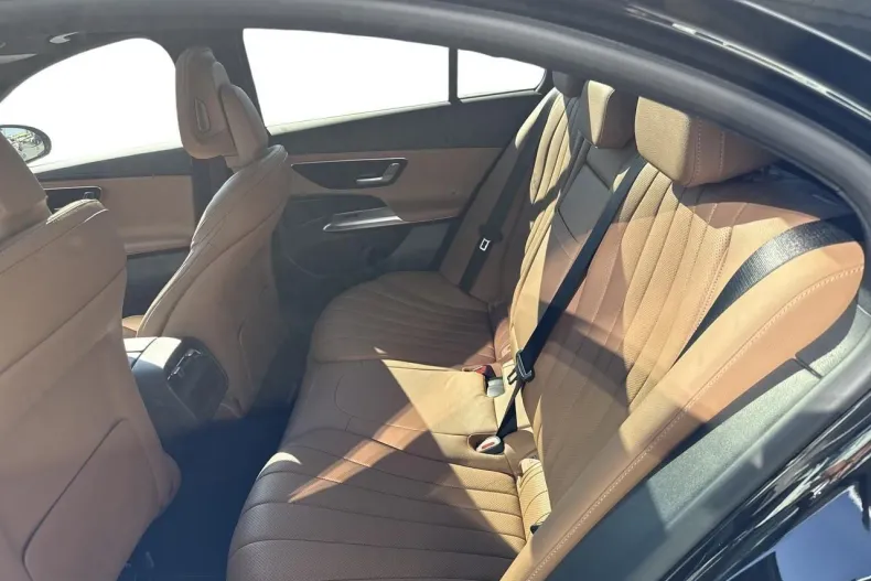 Mercedes-Benz E din 2024 cu 21.178 km - oferta MER156045 - foto 13