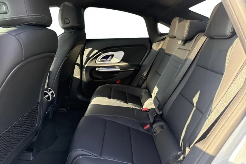 Mercedes-Benz CLA din 2025 cu 4 km - oferta MER156046 - foto 10