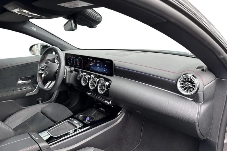 Mercedes-Benz CLA din 2024 cu 13.864 km - oferta MER156048 - foto 10