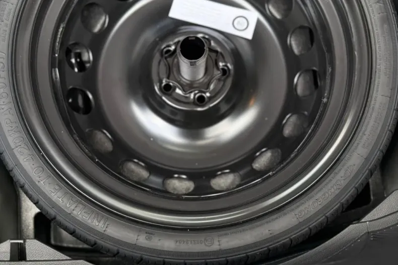 Seat Ibiza din 2025 cu 5 km - oferta SEA156057 - foto 9