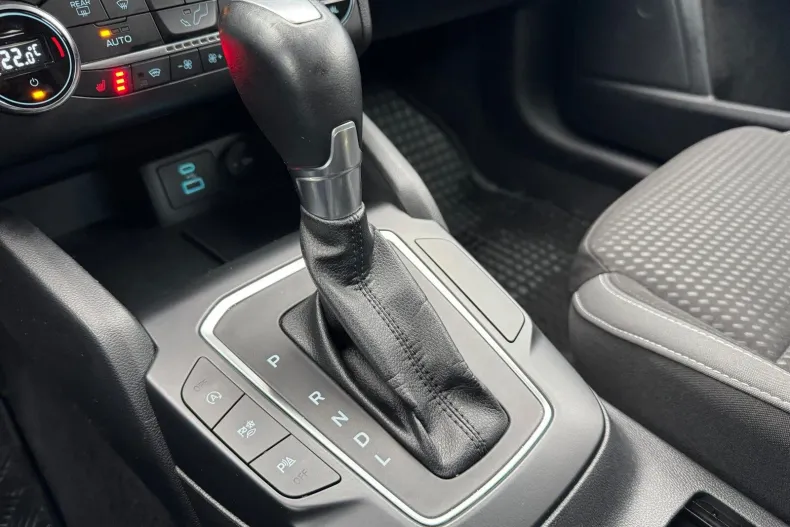 Ford Focus din 2022 cu 106.500 km - oferta FOR156058 - foto 7