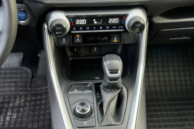 Toyota RAV4 din 2022 cu 133.000 km - oferta TOY156064 - foto 6