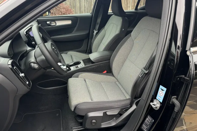 Volvo XC40 din 2022 cu 60.000 km - oferta VOL156065 - foto 14