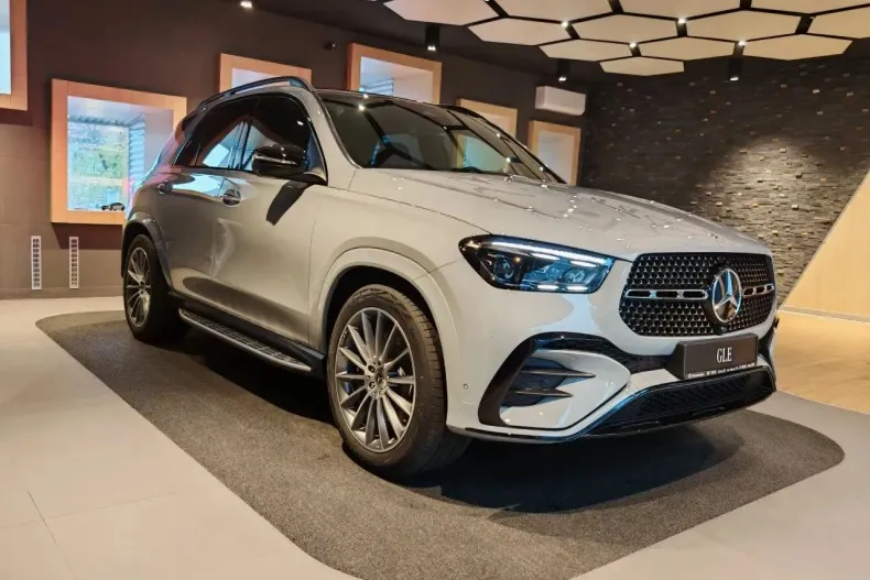 Mercedes-Benz GLE din 2025 cu 1 km - oferta MER156068 - foto 1