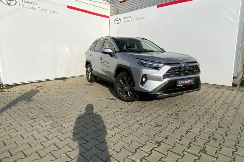 Toyota RAV4 din 2025 cu 8.700 km - oferta TOY156069 - foto 1
