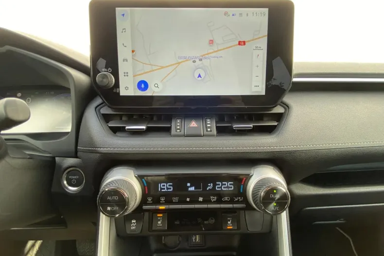 Toyota RAV4 din 2025 cu 8.700 km - oferta TOY156069 - foto 12