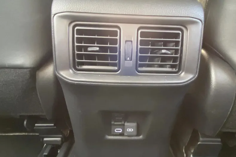 Toyota RAV4 din 2025 cu 8.700 km - oferta TOY156069 - foto 15