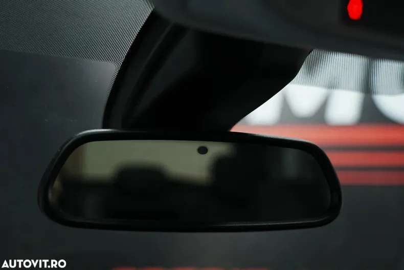 Peugeot 308 din 2019 cu 108.000 km - oferta PEU156074 - foto 32