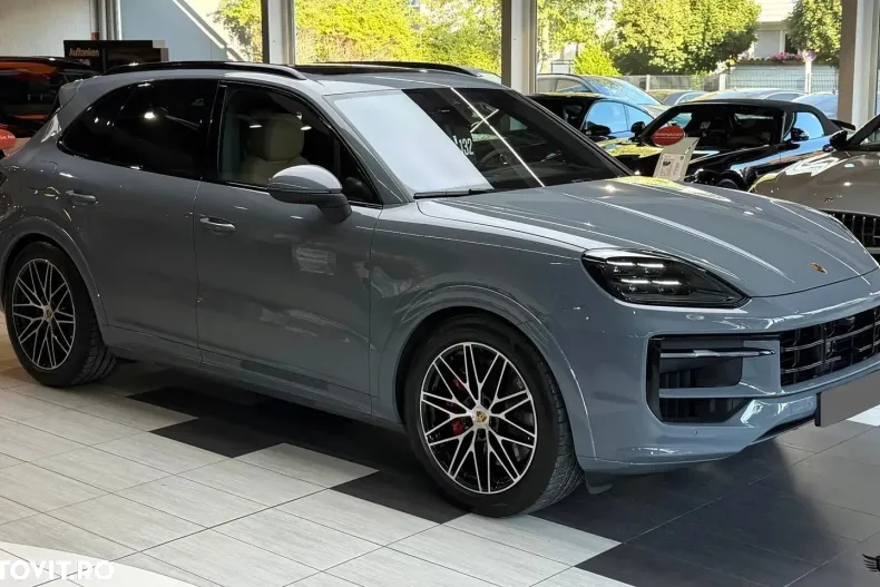 Porsche Cayenne din 2023 cu 34.631 km - oferta POR156077 - foto 4