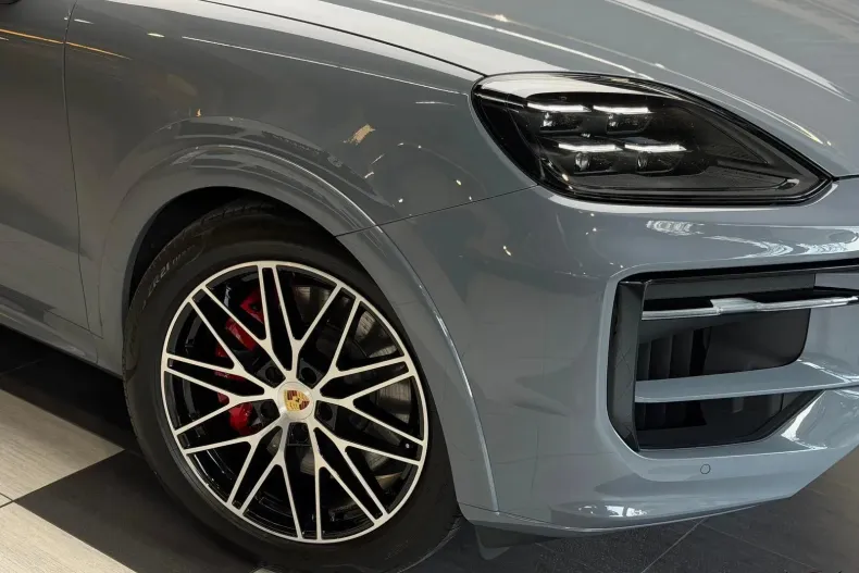 Porsche Cayenne din 2023 cu 34.631 km - oferta POR156077 - foto 20