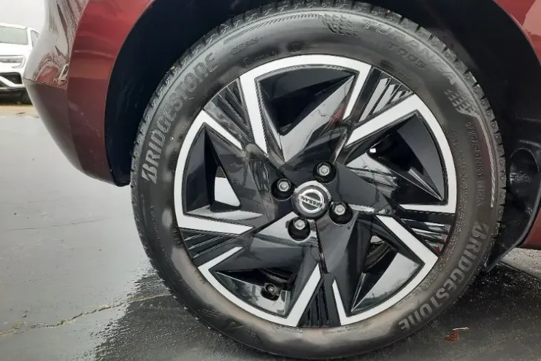 Nissan Micra din 2022 cu 26.624 km - oferta NIS156083 - foto 8