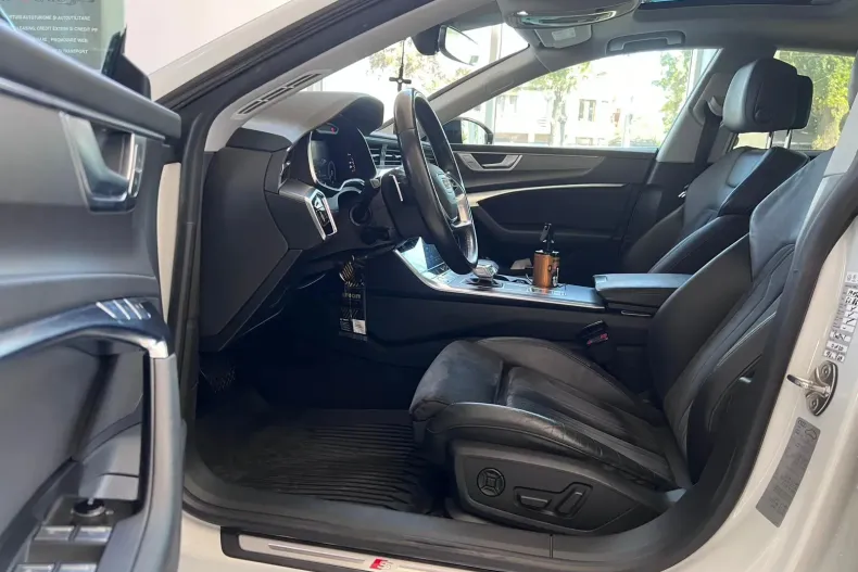 Audi A7 din 2020 cu 67.293 km - oferta AUD156085 - foto 7