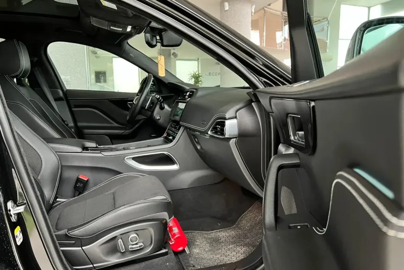Jaguar F-Pace din 2020 cu 152.041 km - oferta JAG156086 - foto 15