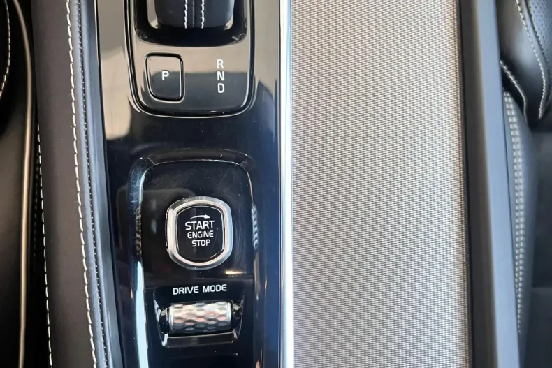 Volvo XC90 din 2019 cu 166.000 km - oferta VOL156090 - foto 17