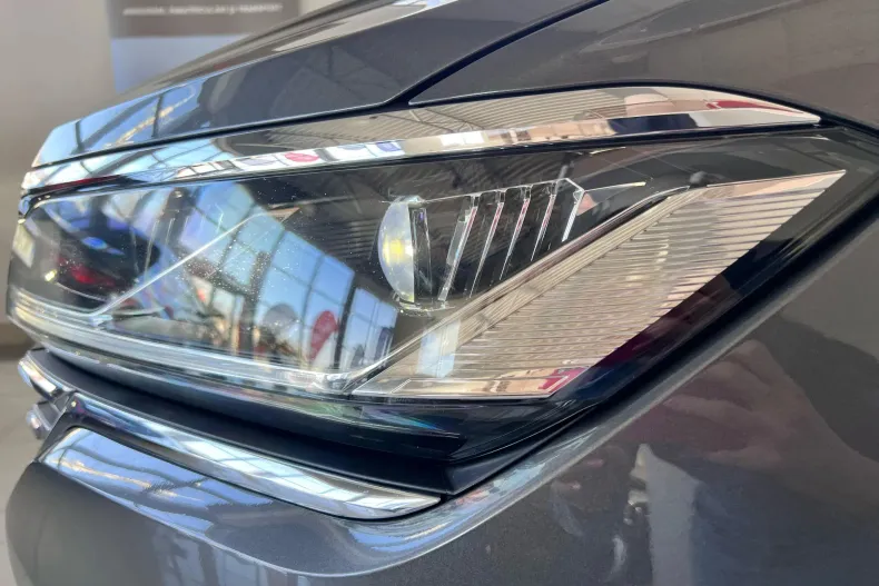 Volkswagen Touareg din 2021 cu 78.073 km - oferta VOL156094 - foto 4