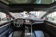 Volkswagen Touareg din 2021 cu 78.073 km - oferta VOL156094 - foto 8