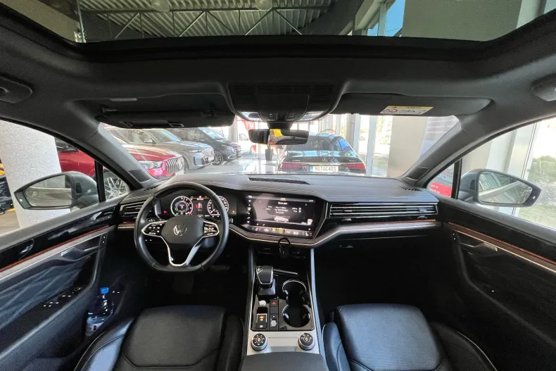 Volkswagen Touareg din 2021 cu 78.073 km - oferta VOL156094 - foto 8